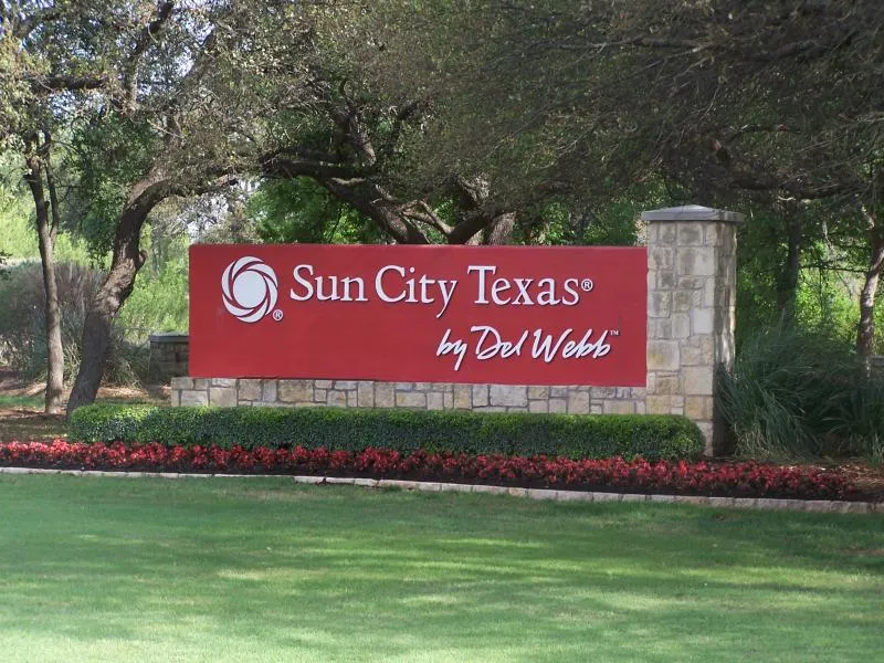 Outdoor pickleball courts at Sun City Texas in Georgetown